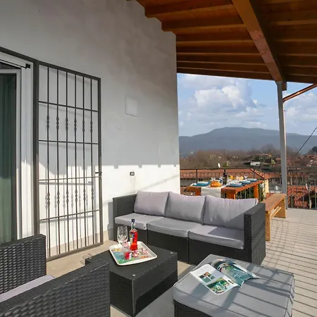 Laura Private Pool And Garden - Happy Besozzo