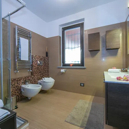 Laura Private Pool And Garden - Happy Villa Besozzo