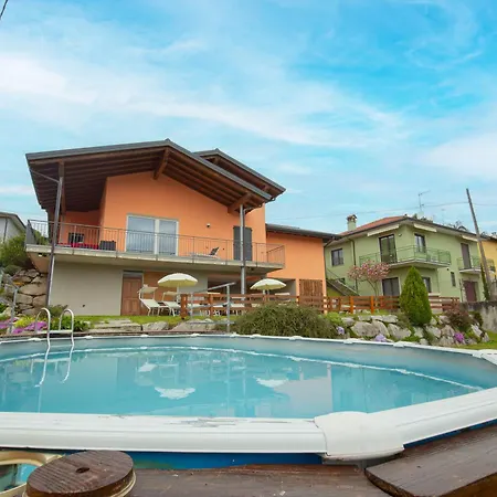 Laura Private Pool And Garden - Happy