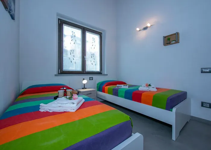 Laura Private Pool And Garden - Happy Villa *