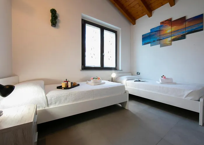 Villa Laura Private Pool And Garden - Happy