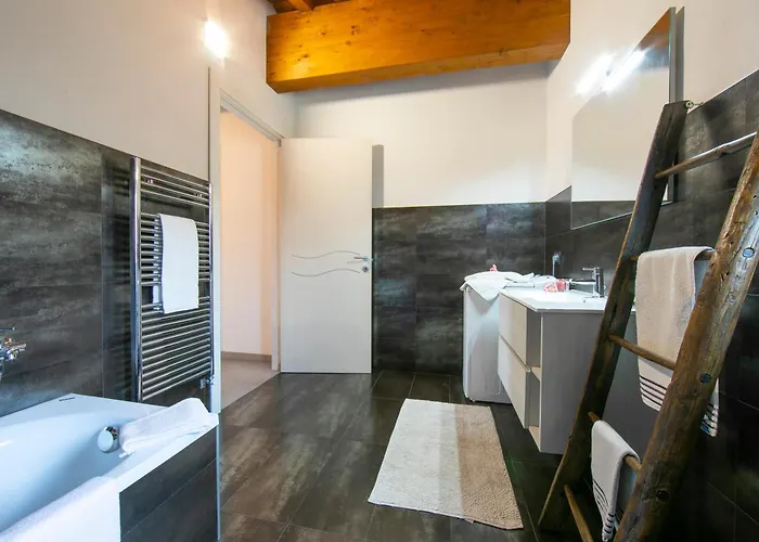 Villa Laura Private Pool And Garden - Happy Besozzo