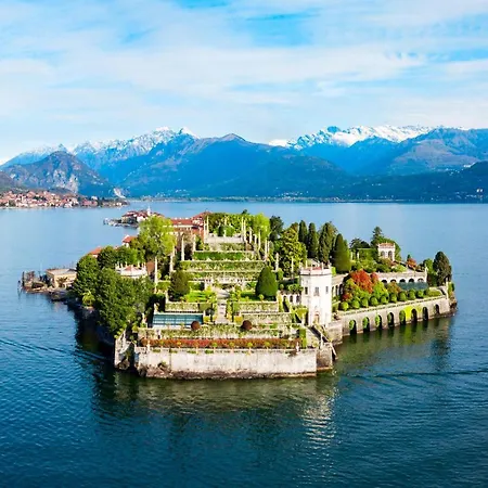 Willa Laura Private Pool And Garden Near Maggiore For 9 - Happy *