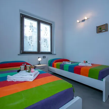 Laura Private Pool And Garden - Happy Villa *