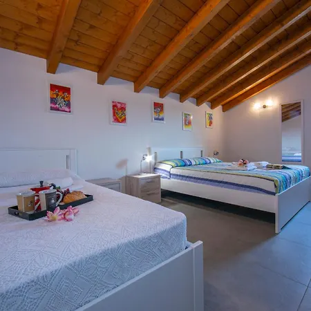 Villa Laura Private Pool And Garden - Happy *