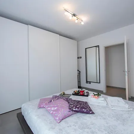 Villa Laura Private Pool And Garden - Happy Besozzo