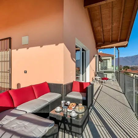 Laura Private Pool And Garden - Happy *