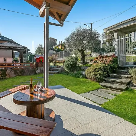 Laura Private Pool And Garden - Happy Besozzo