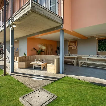 Laura Private Pool And Garden - Happy Villa