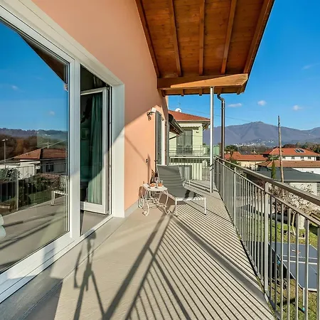 Laura Private Pool And Garden Near Maggiore For 9 - Happy * Besozzo