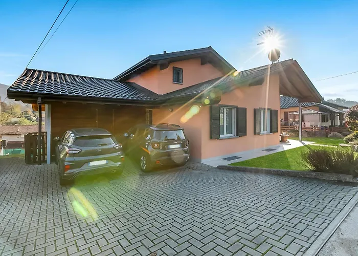 Laura Private Pool And Garden - Happy Besozzo