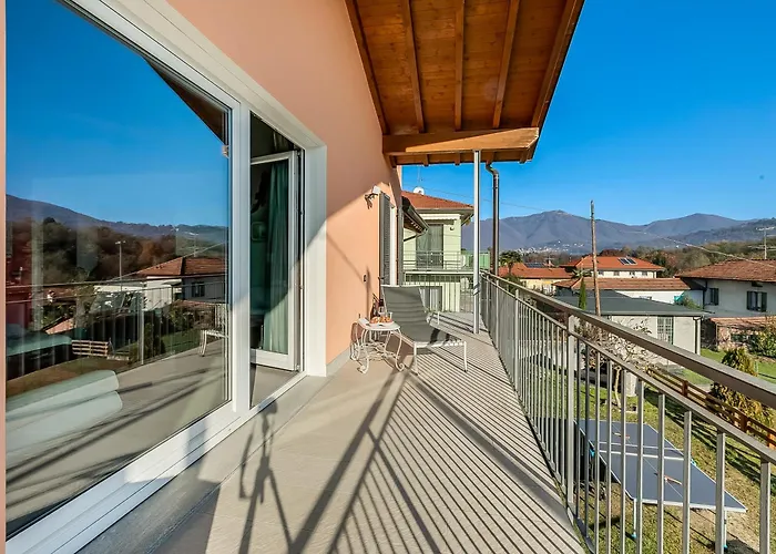 Laura Private Pool And Garden - Happy