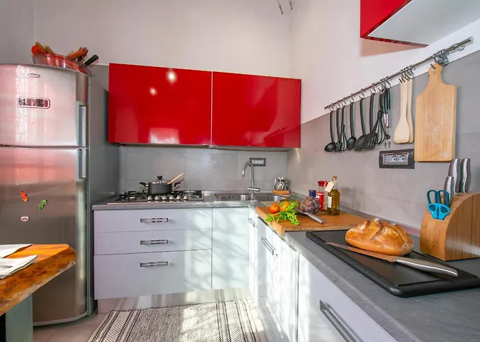 Laura Private Pool And Garden - Happy *