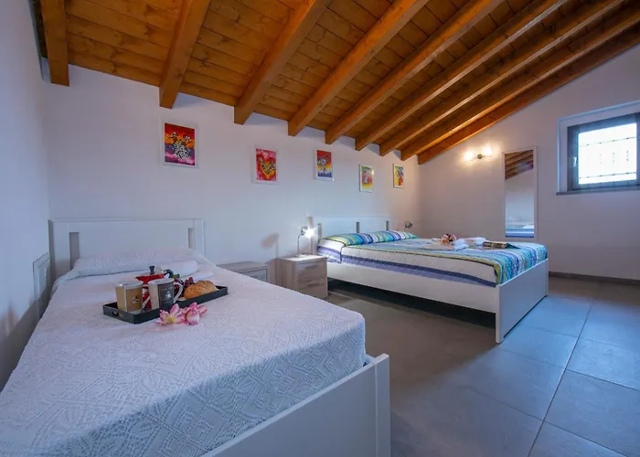 Villa Laura Private Pool And Garden - Happy *