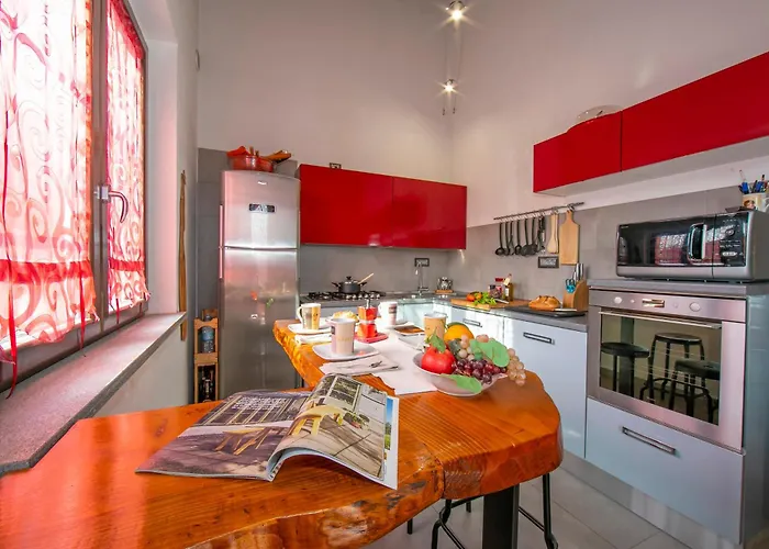 Laura Private Pool And Garden - Happy Besozzo